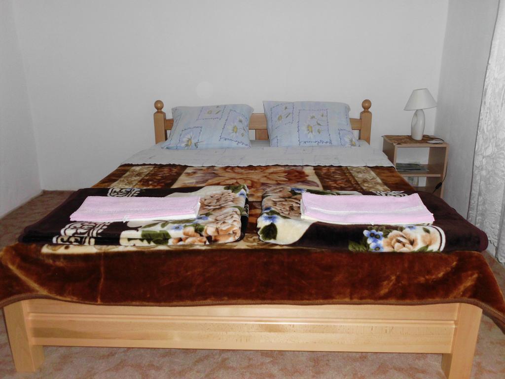 Guest House Krga كورينيتسا الغرفة الصورة