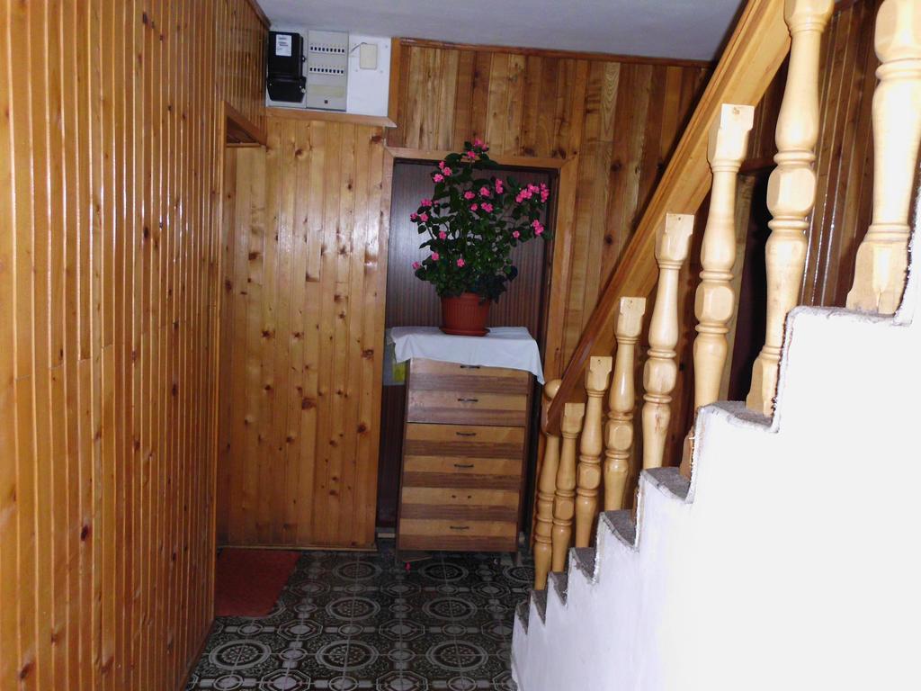 Guest House Krga كورينيتسا المظهر الخارجي الصورة