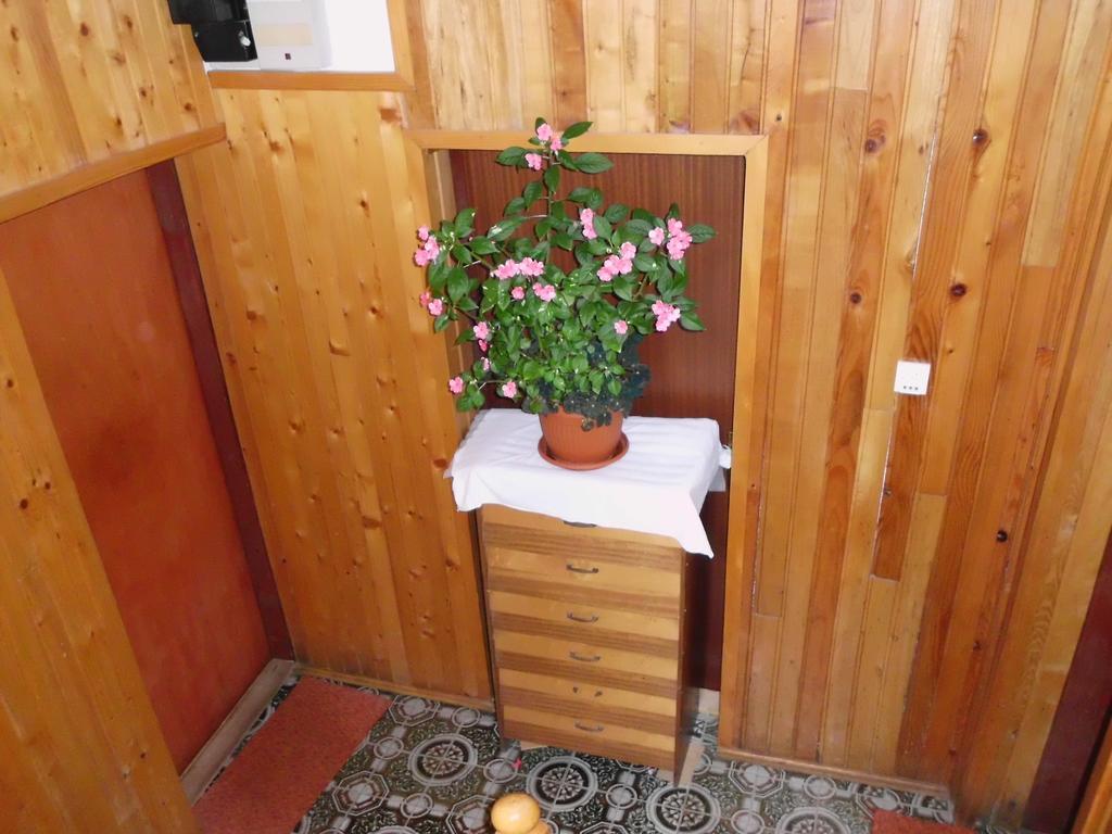 Guest House Krga كورينيتسا المظهر الخارجي الصورة